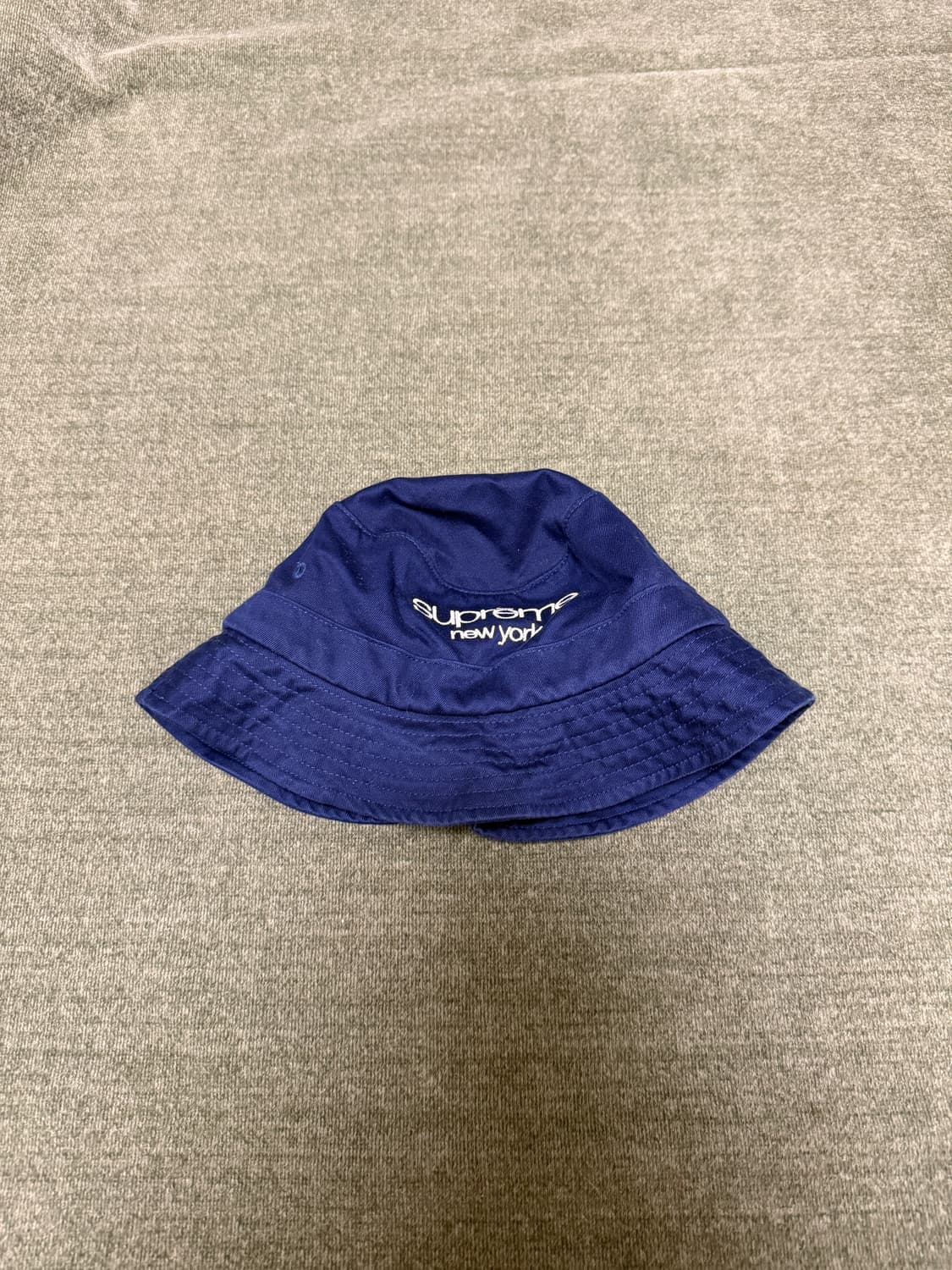 슈프림 버킷햇 상품이미지1