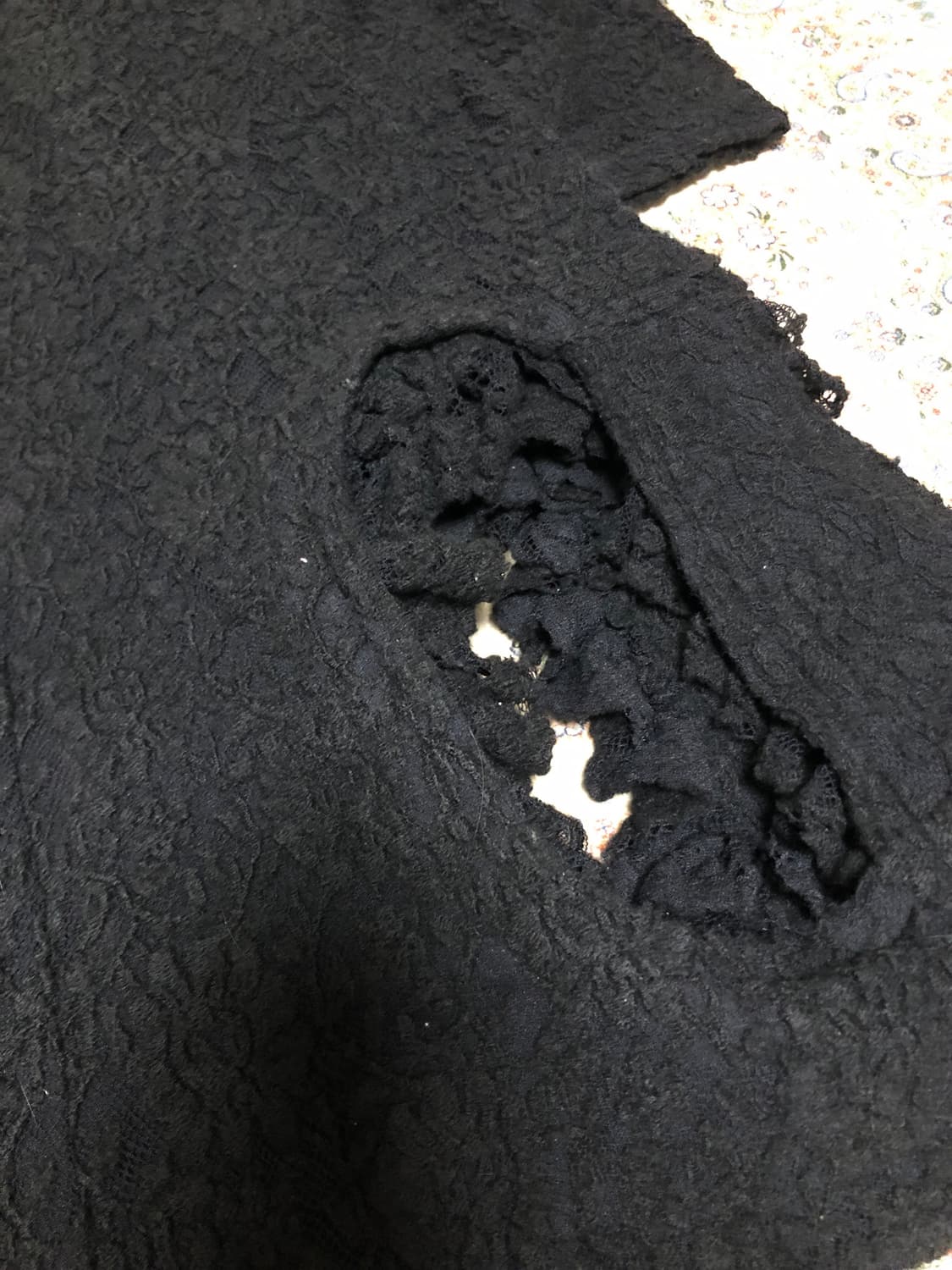 꼼데가르송 절개 러플 코트 상품이미지3