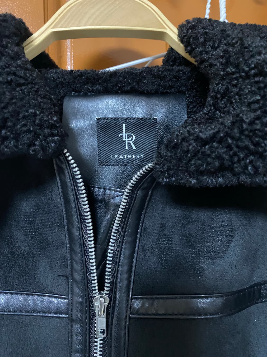 레더리 오블리크 스웨이드 무스탕 블랙 상품이미지2