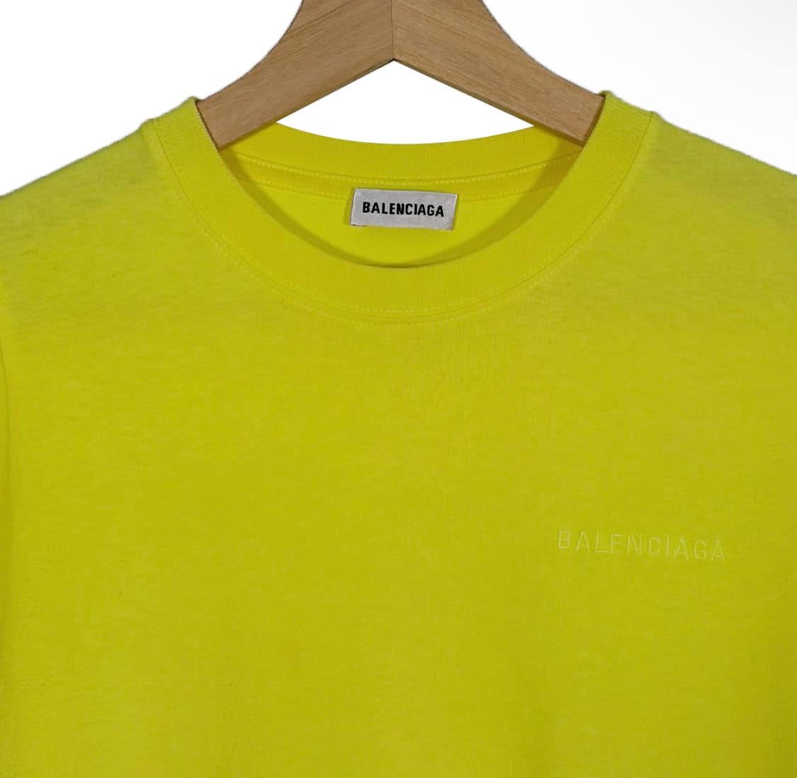 [XS] 발렌시아가 여성 자수 로고 백로고 반팔 티셔츠 형광 옐로우 상품이미지4