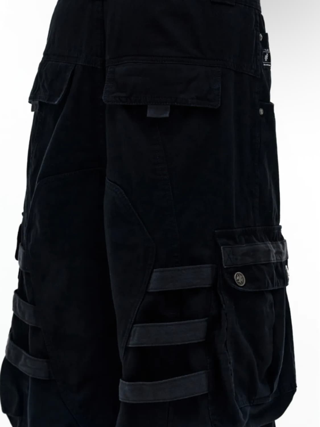 오퍼스 0012 Op. 08 BIND CURVED CARGO PANTS 상품이미지2