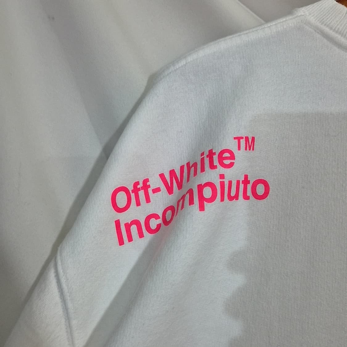 Off White 오프화이트 하프톤 에로우 맨투맨 상품이미지8