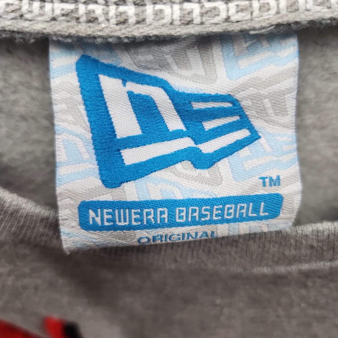 뉴에라 빅로고 자수 주머니 디테일 맨투맨 L 상품이미지5