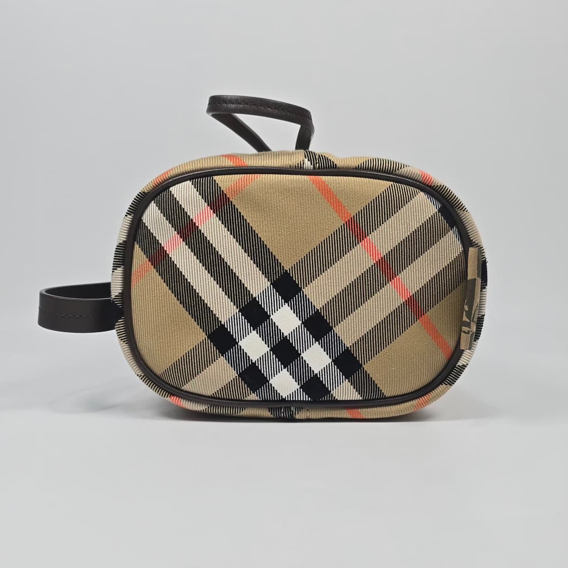 버버리 드로우스트링 버킷 파우치 상품이미지6