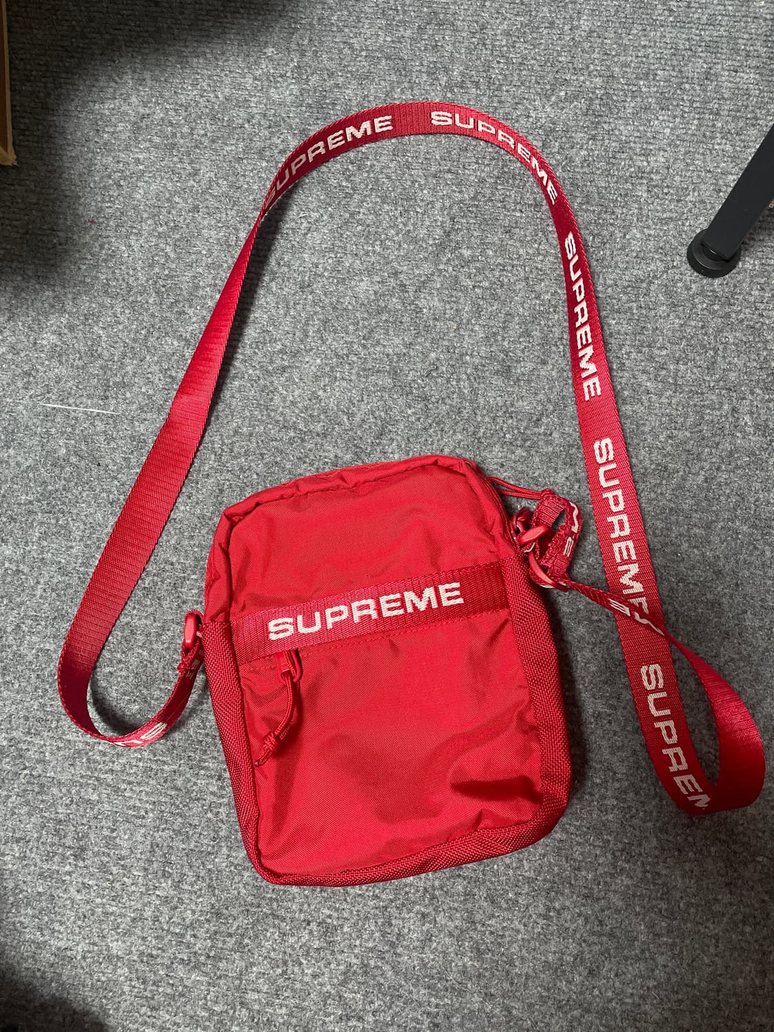 슈프림 숄더백 레드 - 22FW 상품이미지5