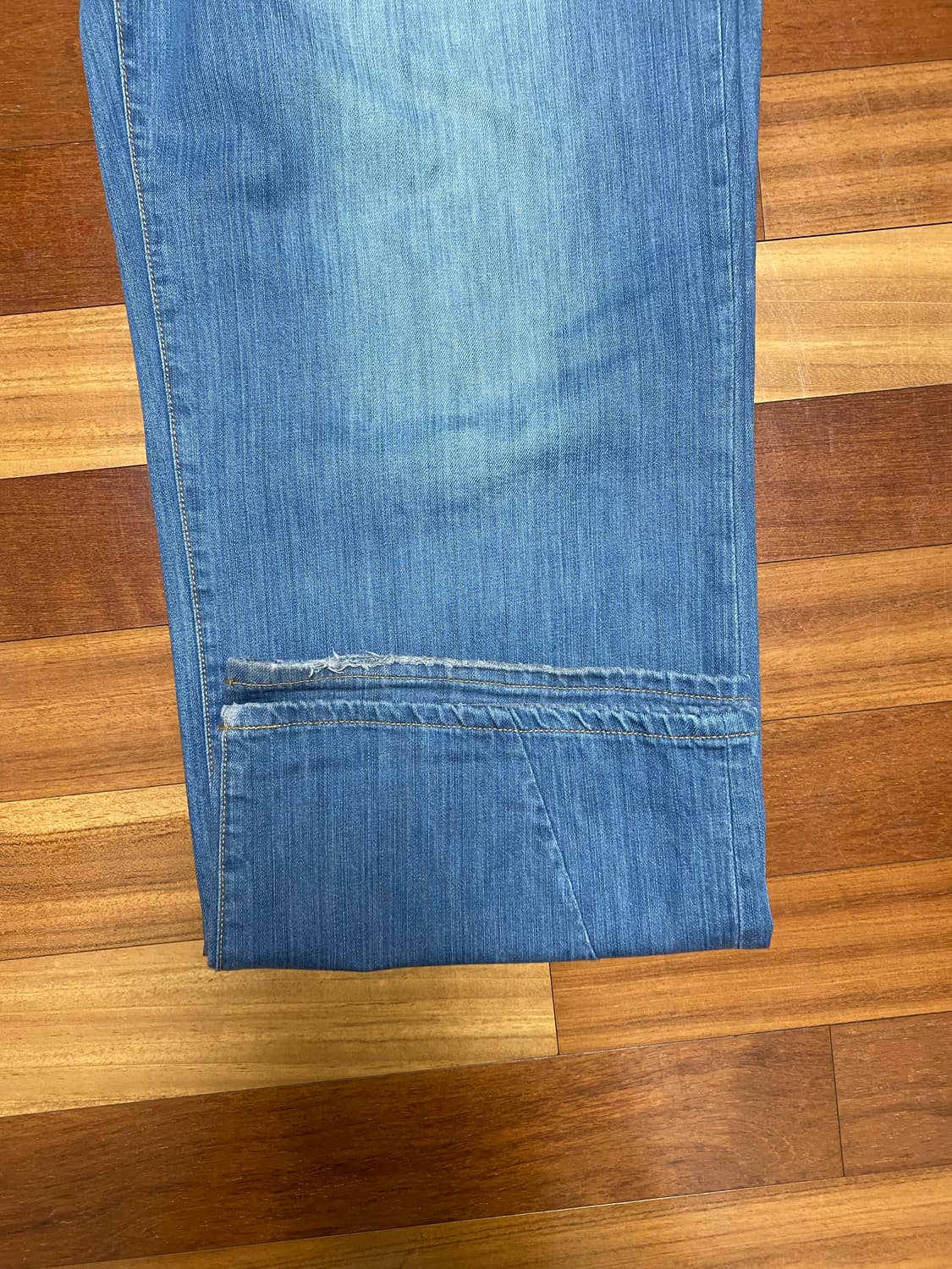 [4] 해칭룸 와이드 진 빈티지 워시드 블루 상품이미지4