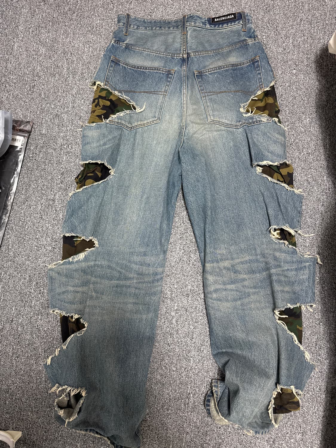 [S]발렌시아가 카모 슬래쉬 데님 팬츠 상품이미지4