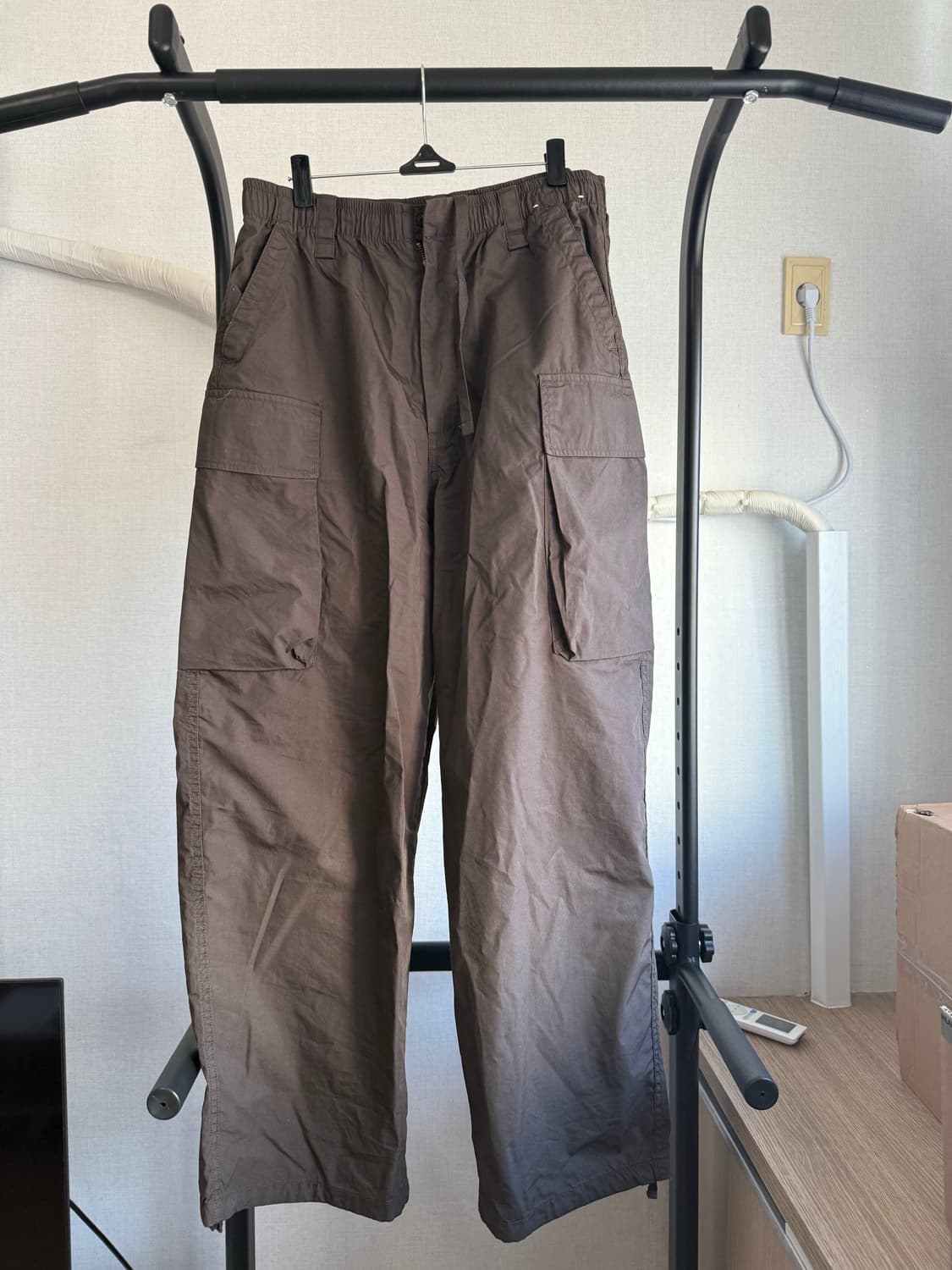 포켓터블 UV protection 파카, 와이드핏 카고팬츠  상품이미지5