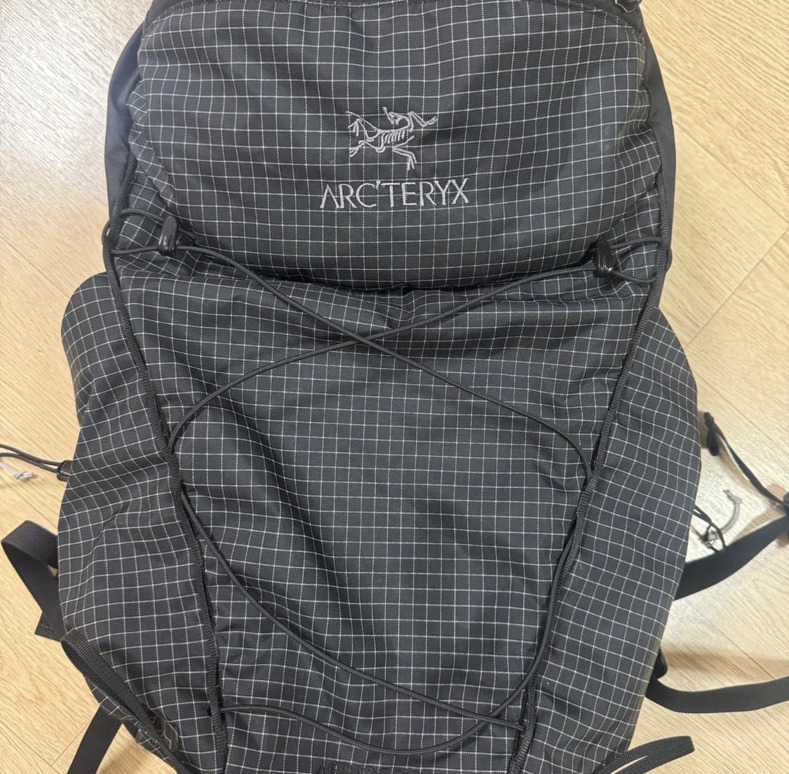 아크테릭스 에어리스 18 백팩 급처 상품이미지1