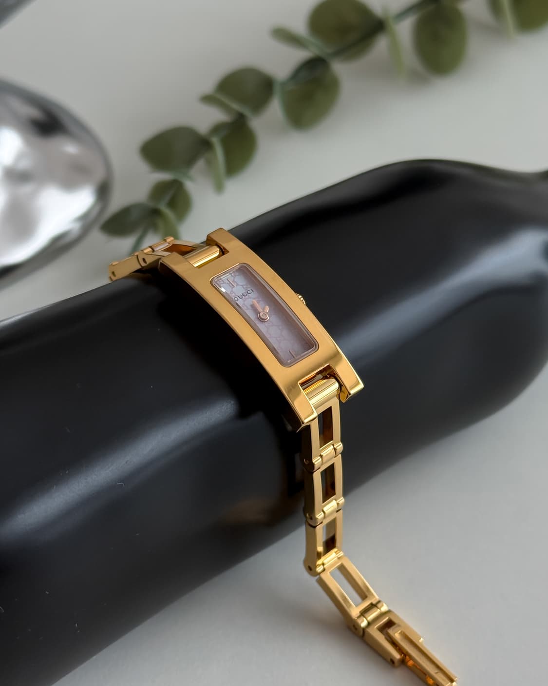 구찌 핑크 GG패턴 다이얼 골드 팔찌 시계 상품이미지3