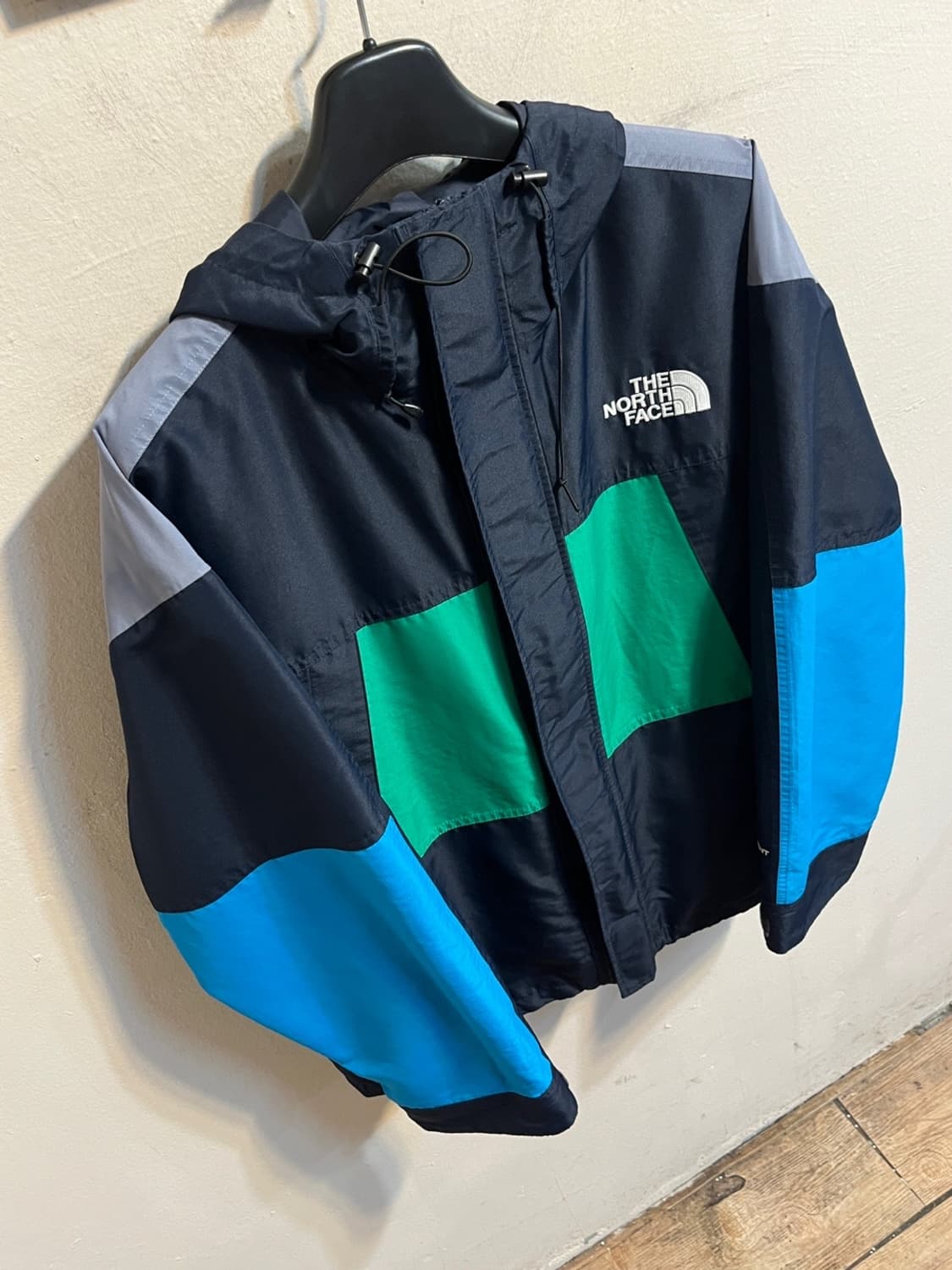 더 노스 페이스 컬러블럭 후드 윈드브레이커 자켓 상품이미지3