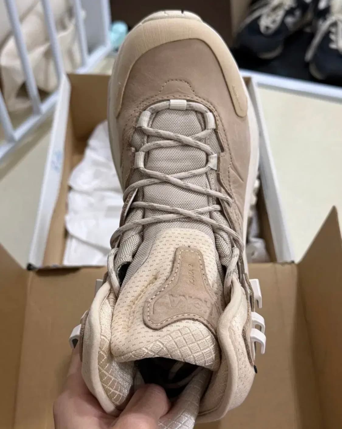 호카 카하2 고어텍스 쉬프팅 샌드 에그녹 235 상품이미지5