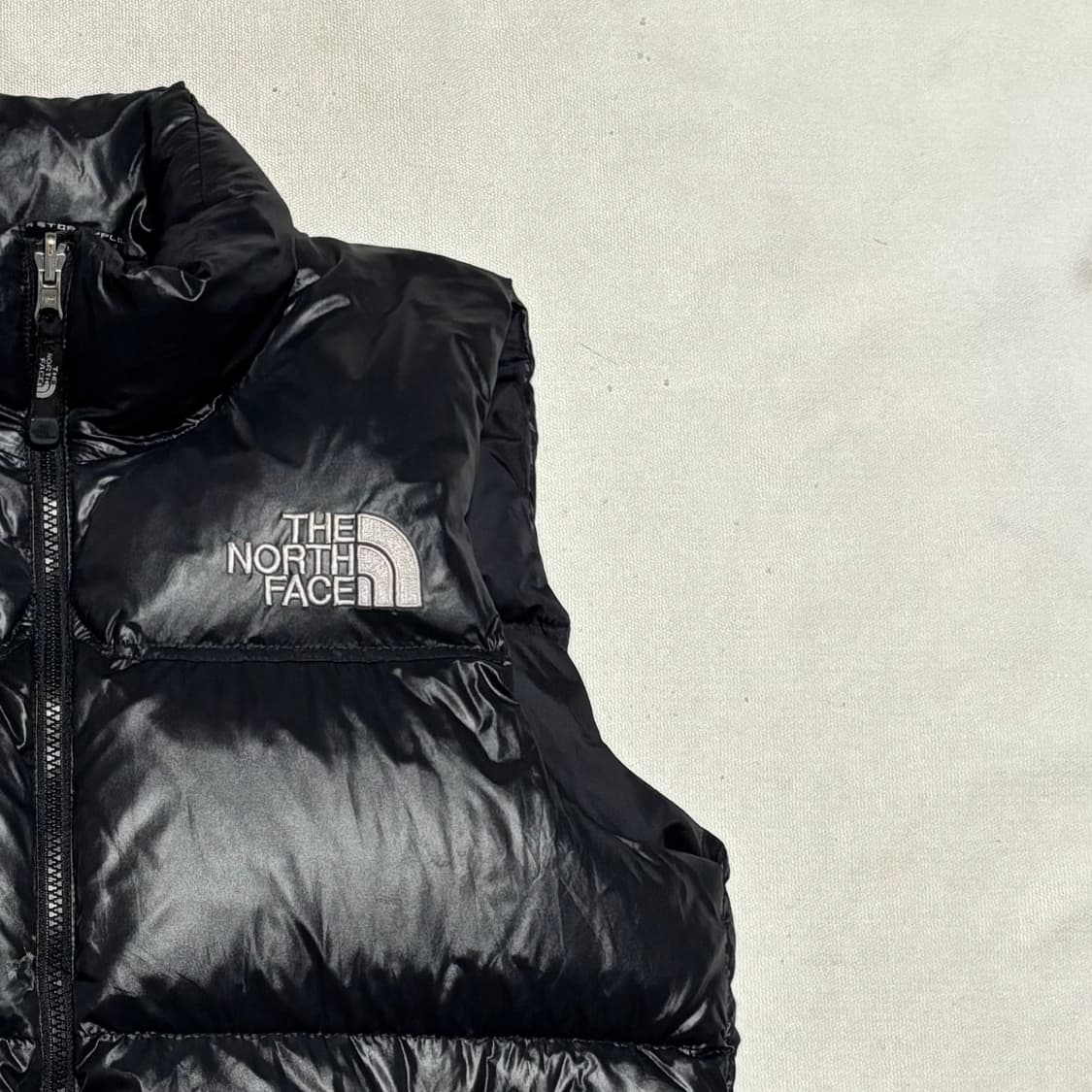 90 노스페이스 700 눕시 유광 패딩 베스트 상품이미지1