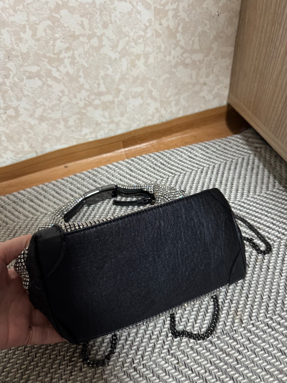 디케이앤와이 DKNY 멜 클리어 큐빅 미니 토트 숄더백 상품이미지6