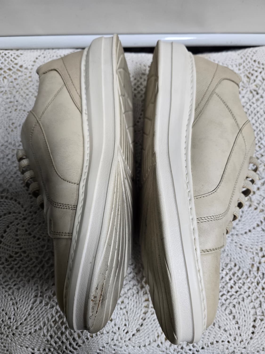 소다 컴포트 밴딩 스니커즈 265 상품이미지2