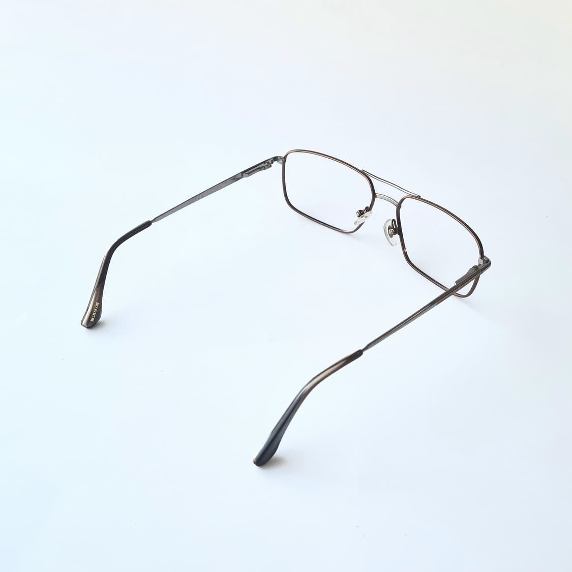 데드스탁 엣지를 더하는 투브릿지 긱시크 안경테 737 상품이미지6