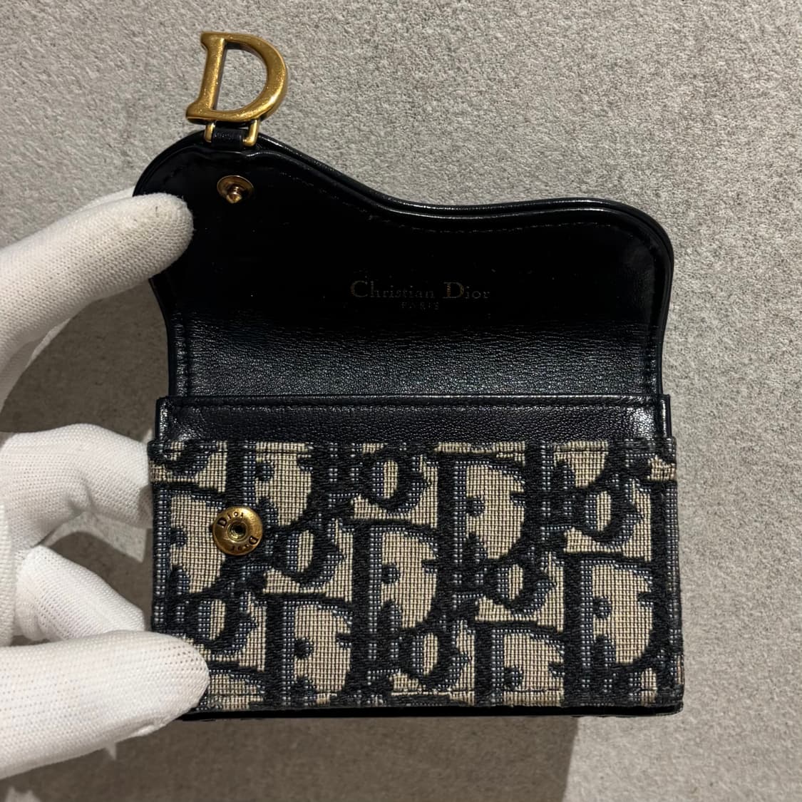 A OS사이즈 디올 오블리크 새들 플랩 카드지갑 베이지 상품이미지8