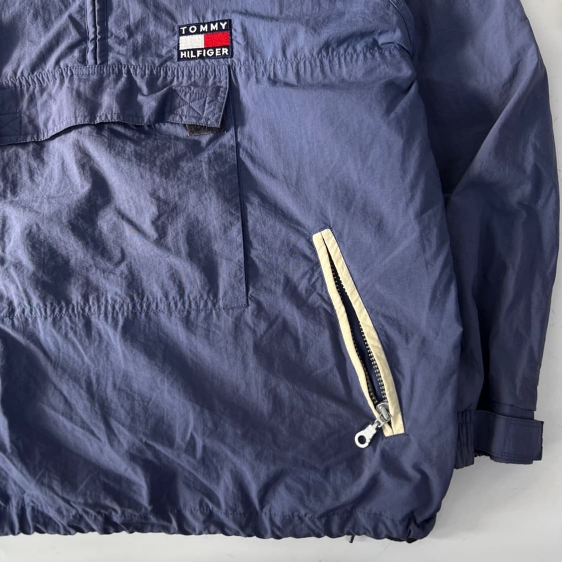 타미힐피거 반집업 바람막이 상품이미지3