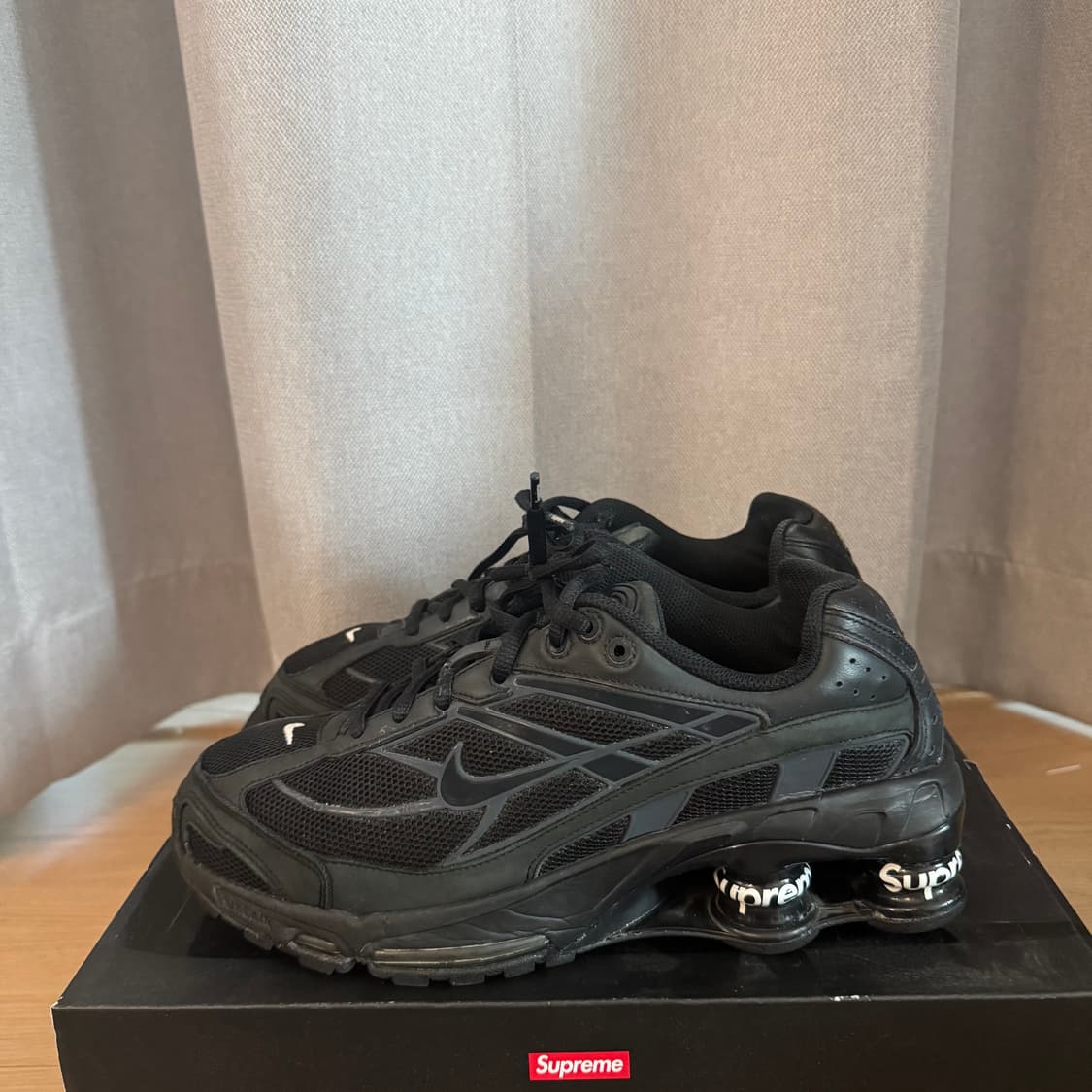 나이키 슈프림 샥스 라이드 블랙 260 사이즈 상품이미지1