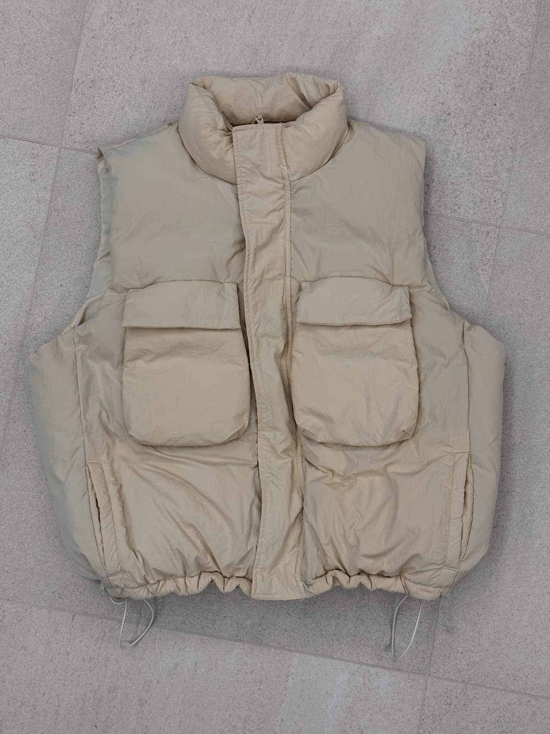 조끼패딩 크림색 상품이미지4