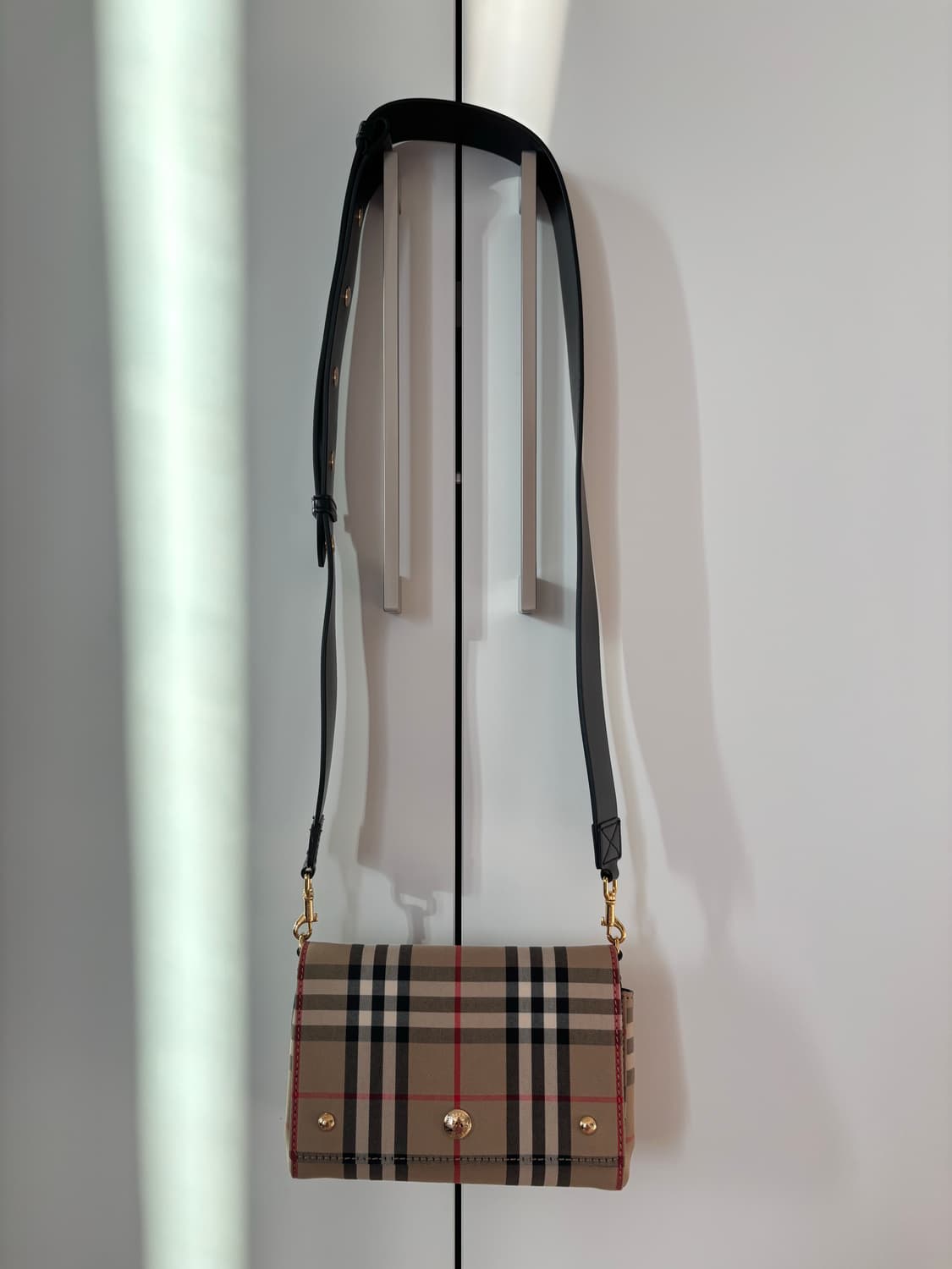 버버리 체크 크로스백 상품이미지2