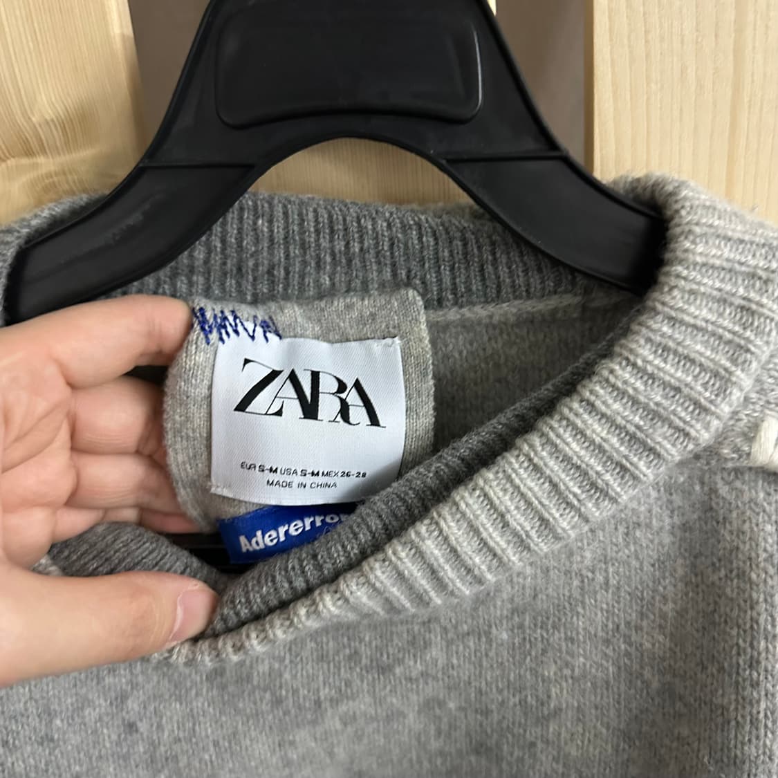 (XL) 자라 x 아더에러 오버사이즈 그레이 스웨터 니트 상품이미지4