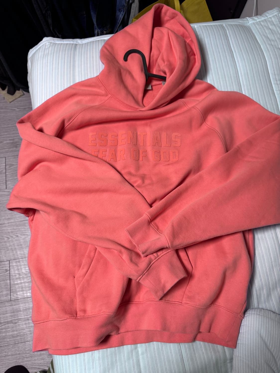 [L] 피어오브갓 에센셜 22fw 후드티 코랄 상품이미지1