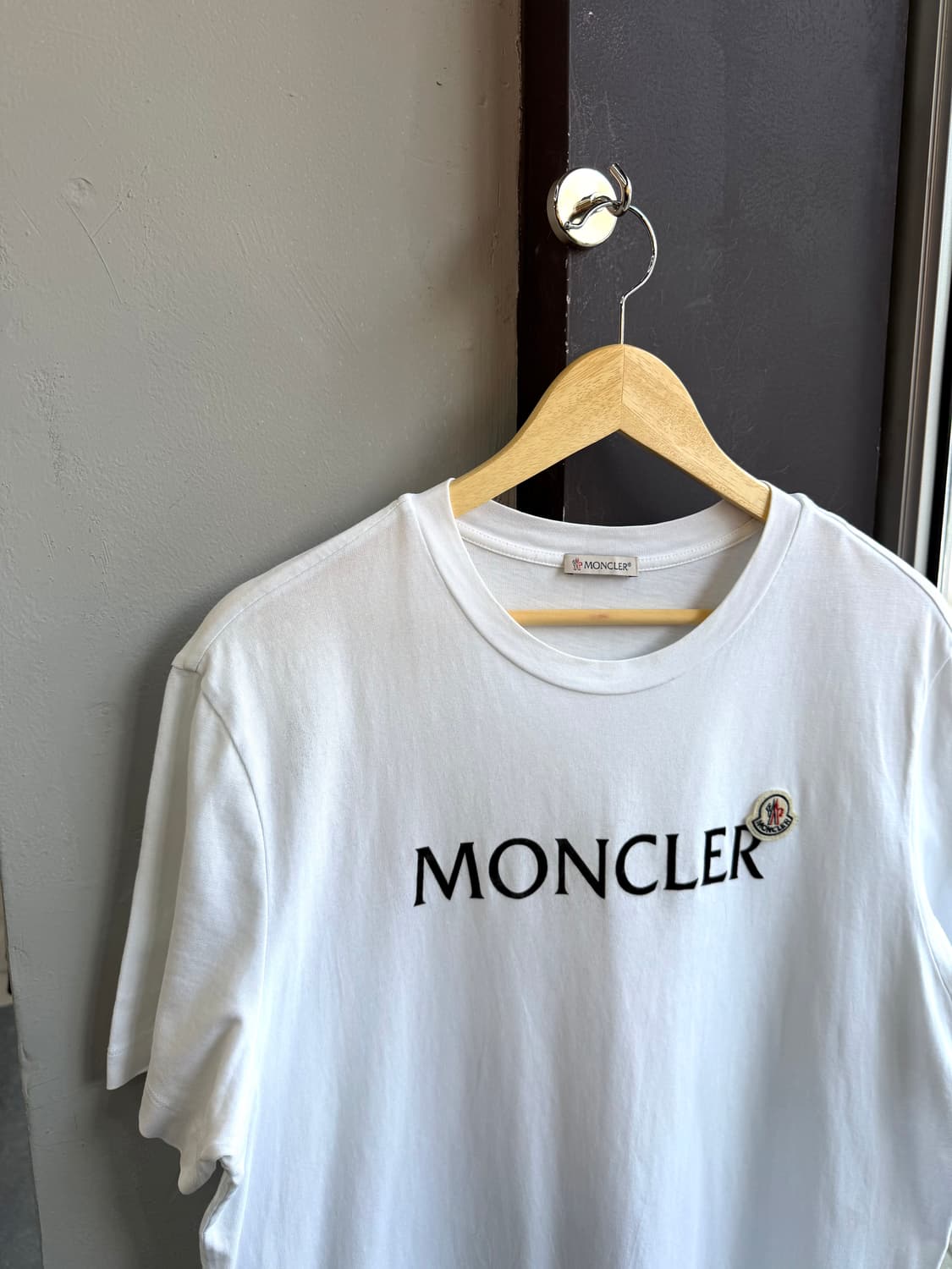100~105/ 몽클레어 더블로고 스크립트 반팔  상품이미지5