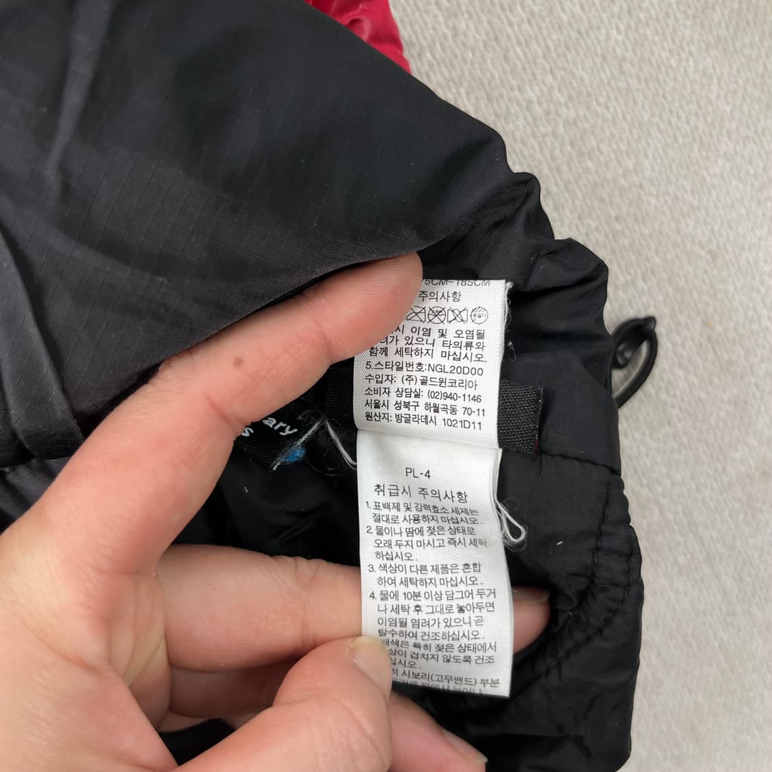 100 노스페이스 유광 경량 패딩 상품이미지5