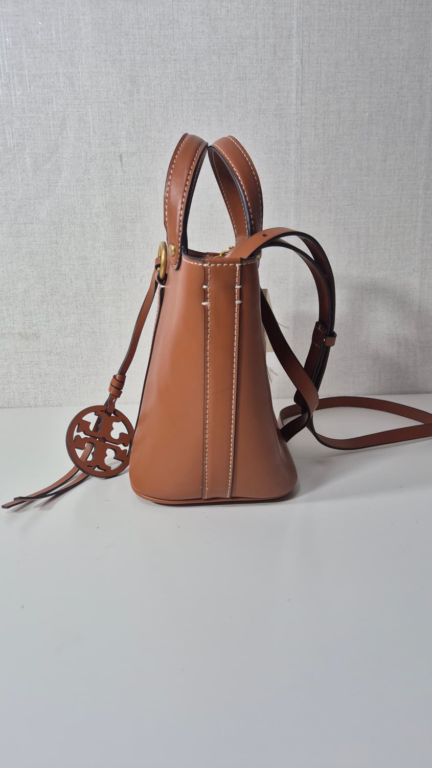 (새상품)토리버치 아만다 밀러 버킷백 상품이미지4