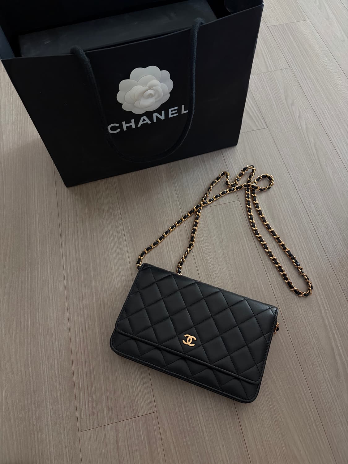 샤넬 클래식 WOC 램스킨 블랙 금장 상품이미지7