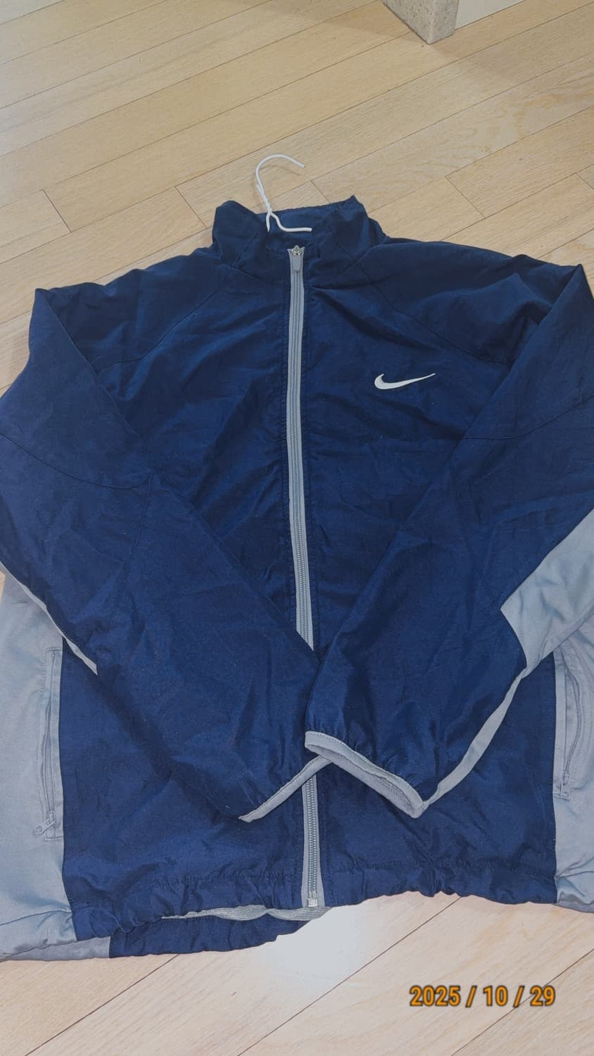 나이키 바람막이 상품이미지1