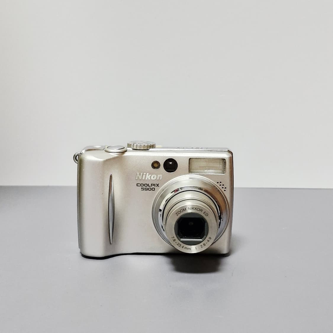 니콘 쿨픽스 5900 디지털카메라 상품이미지2