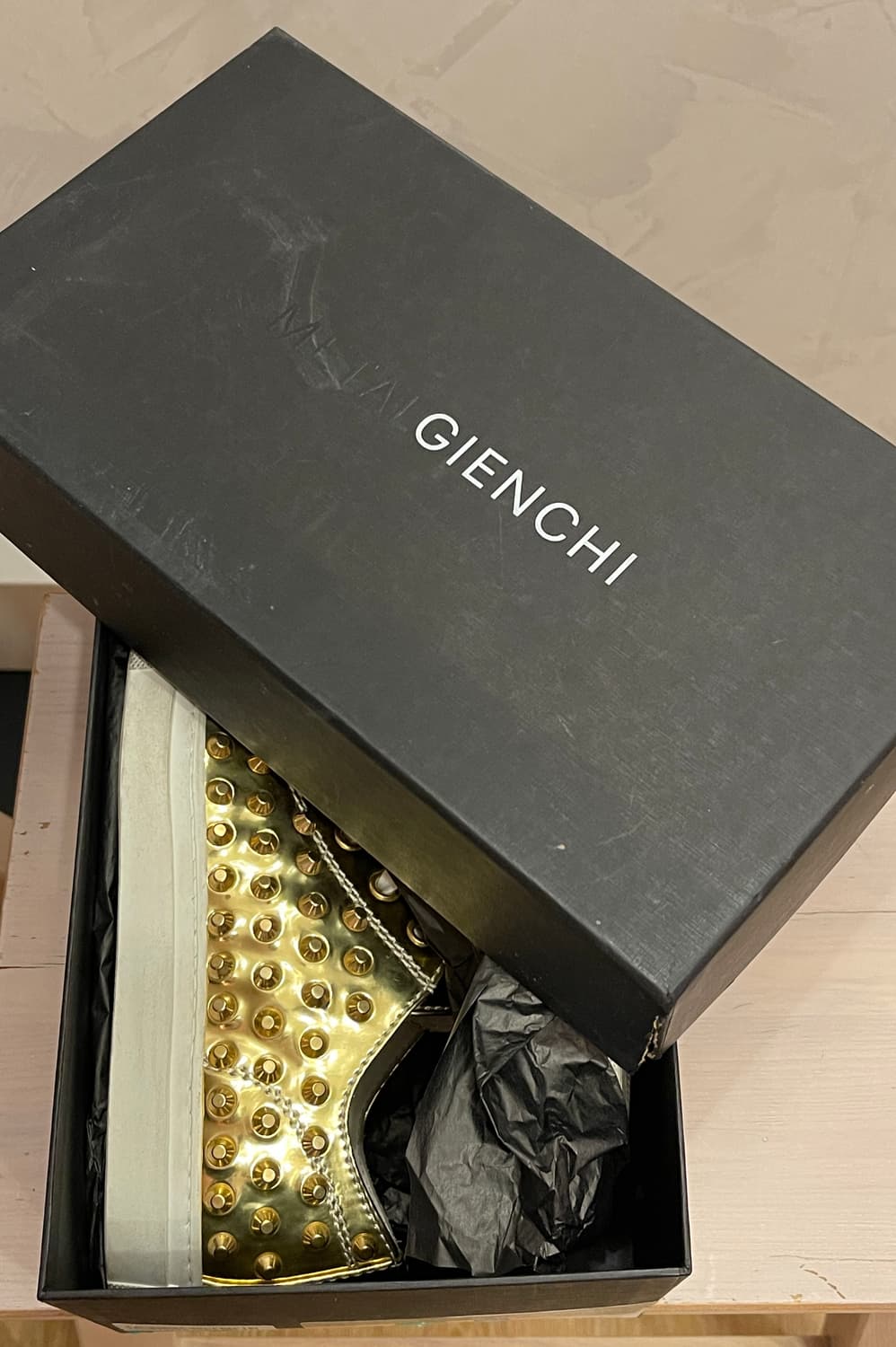  GIENCHI(젠치) 골드 스터드 스니커즈 37 / 박스 포함 상품이미지7