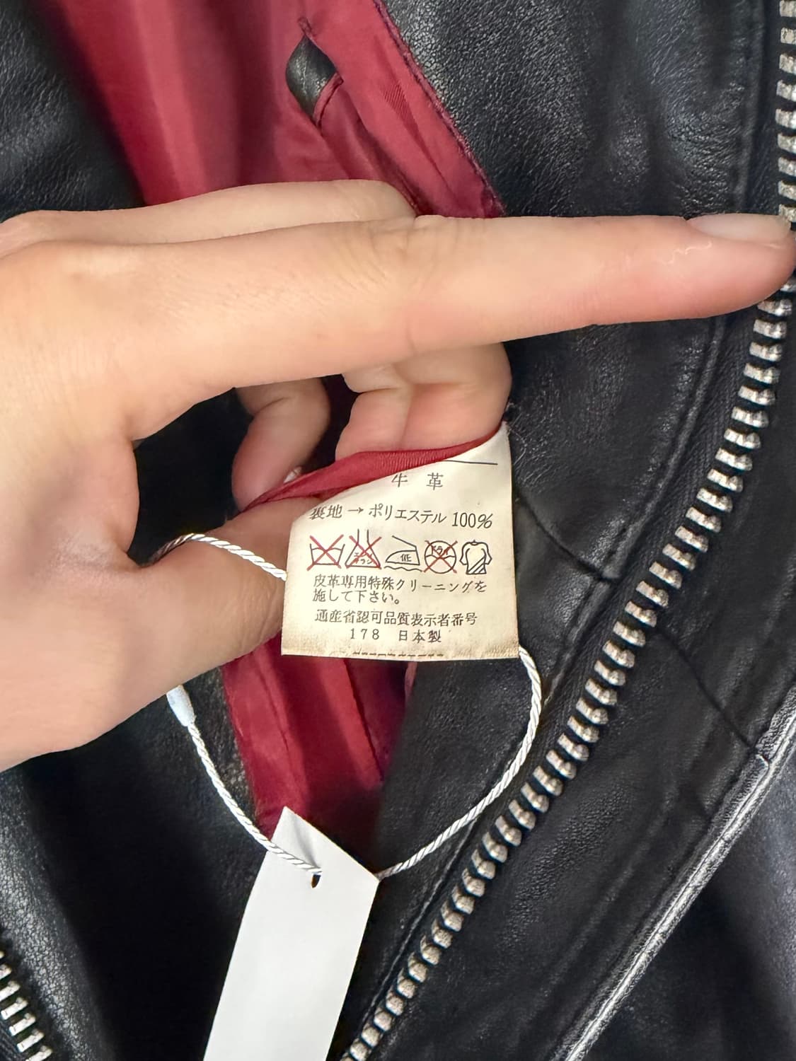 90s 빈티지 핸드 페인티드 레더 라이더 자켓 상품이미지6