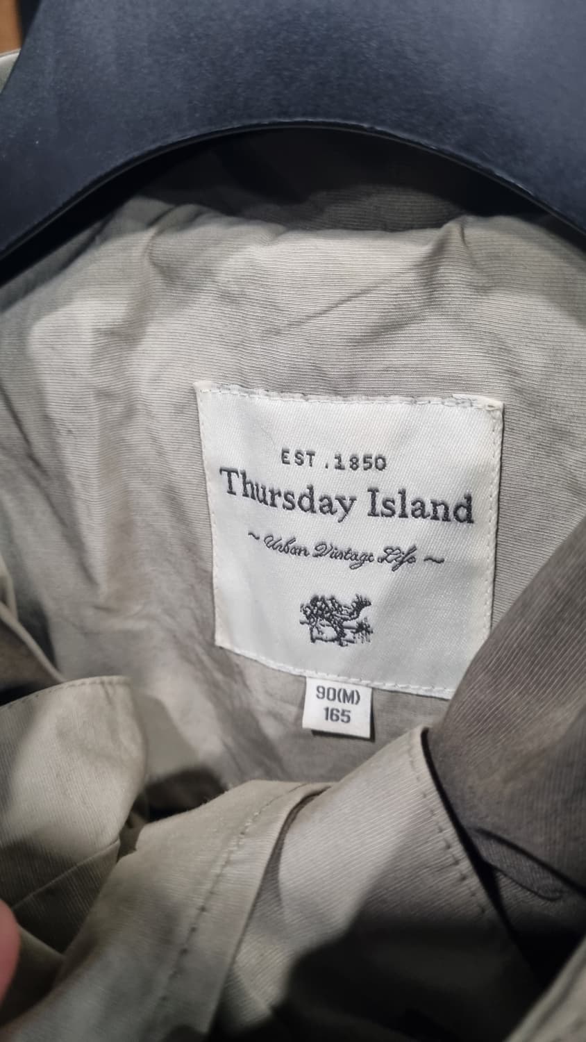 써스데이 아일랜드 공용 카키색 후드야상 국내95 적당 상품이미지3