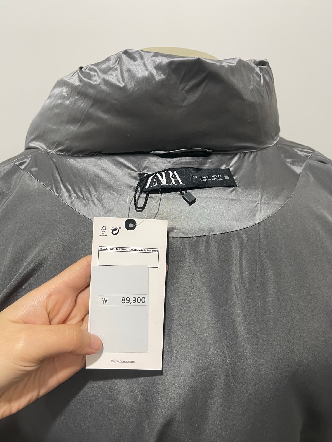 [새상품] ZARA 여성 숏 패딩 그레이 M 러닝패딩 추천 상품이미지7