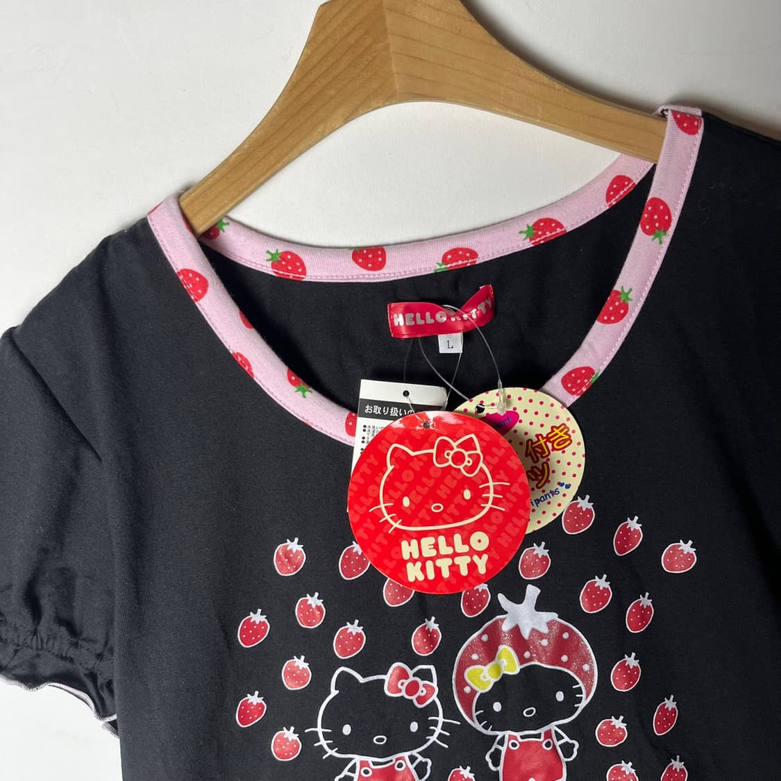 [Hello Kitty] 헬로키티 딸기 링거티셔츠 (새상품) 상품이미지3