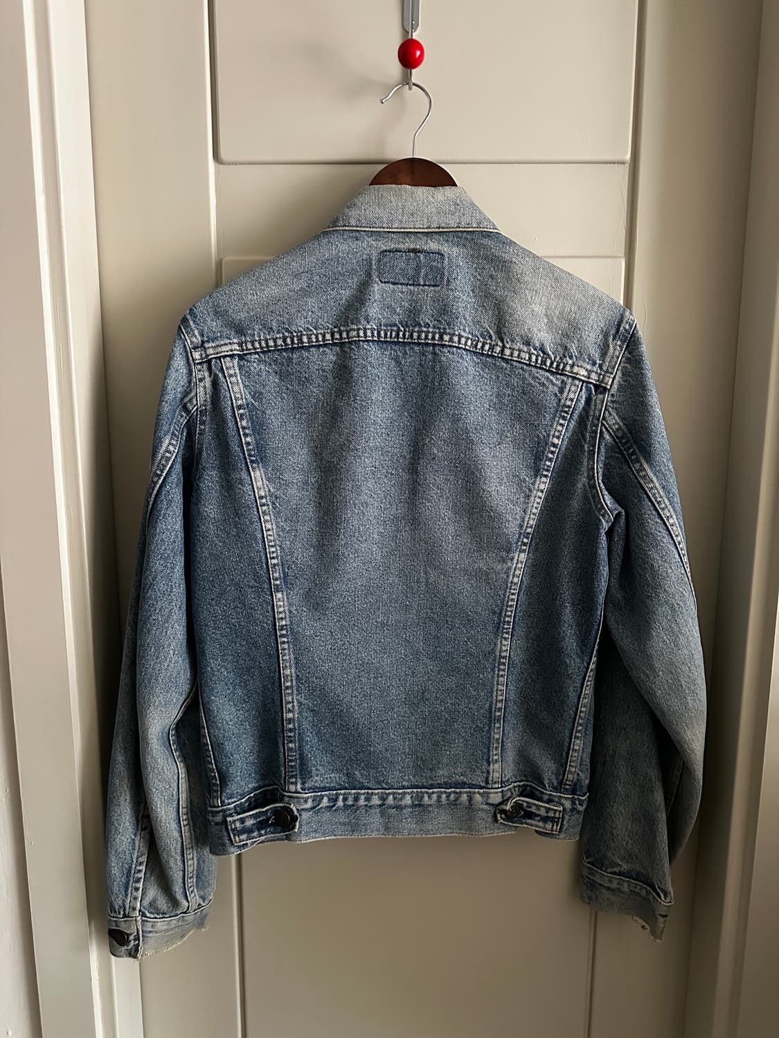 90s Levi’s 데님 패치 커스텀 트러커 자켓 상품이미지5