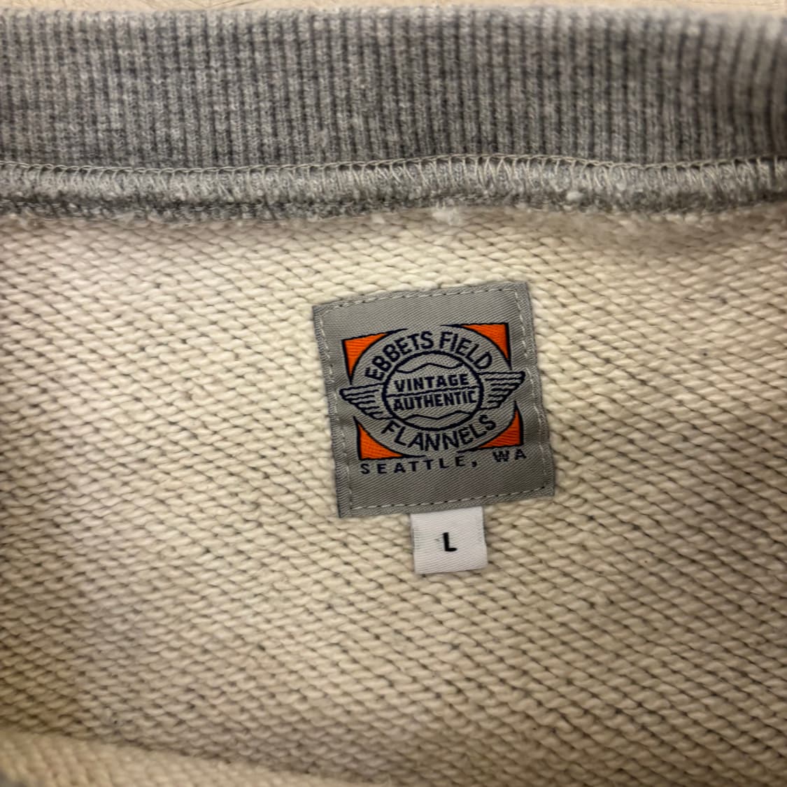 이벳필드 빅로고 맨투맨 상품이미지3