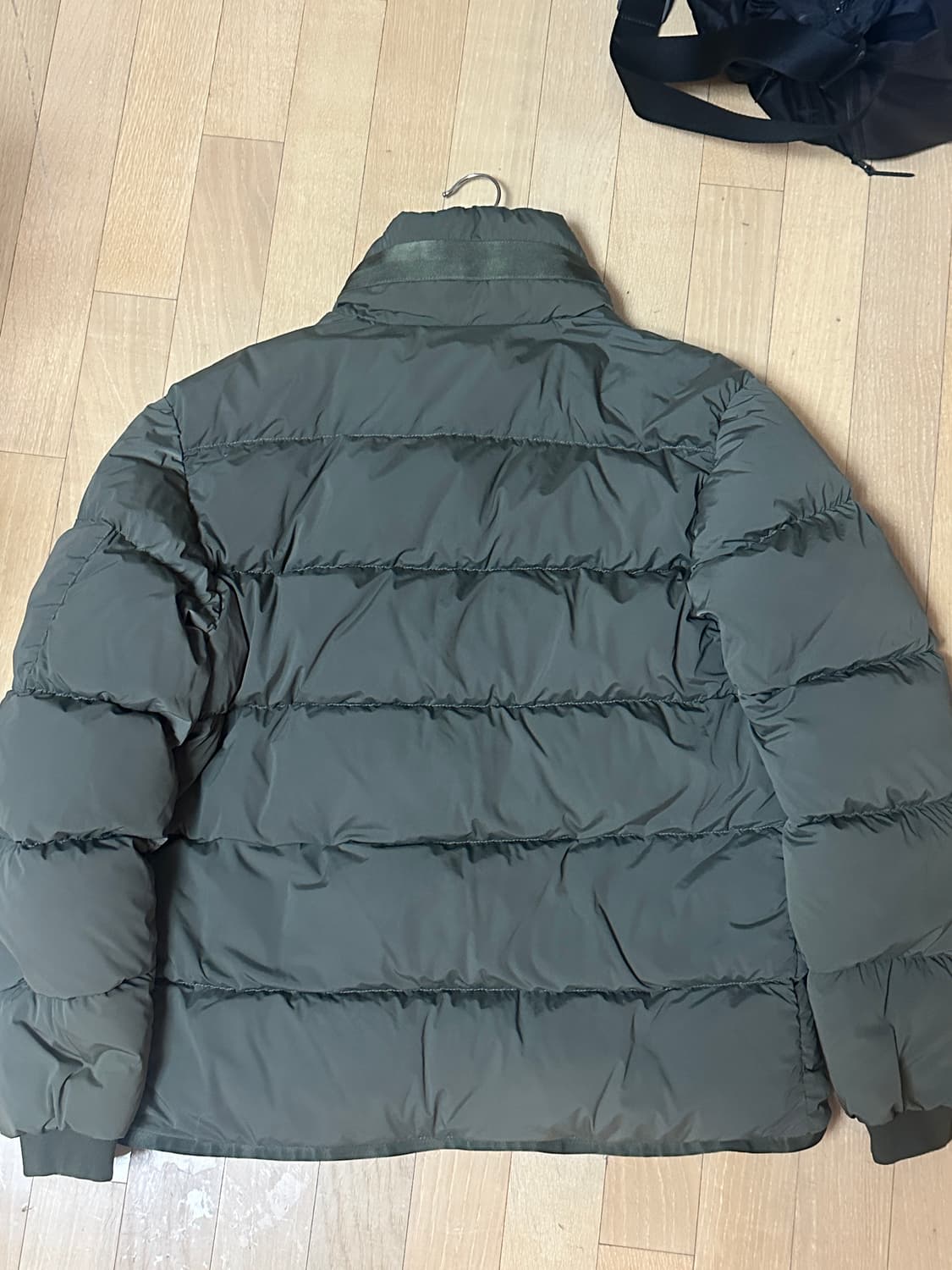 CP컴퍼니 NYCRA 다운 렌즈 패딩 자켓 13CMOW251A 상품이미지3