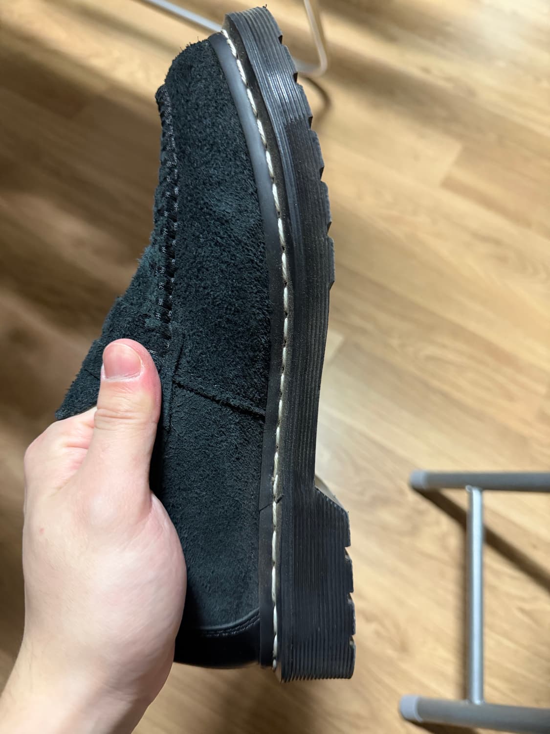 닥터마틴 x 네이버후드 스웨이드 로퍼 블랙 상품이미지8