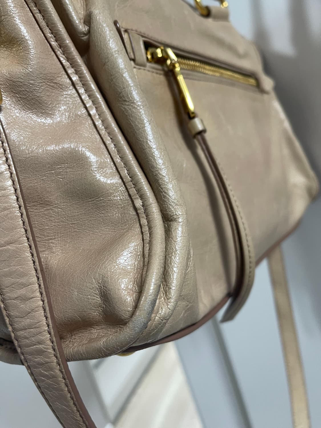 미우미우 비텔로 샤인 베이지 상품이미지5