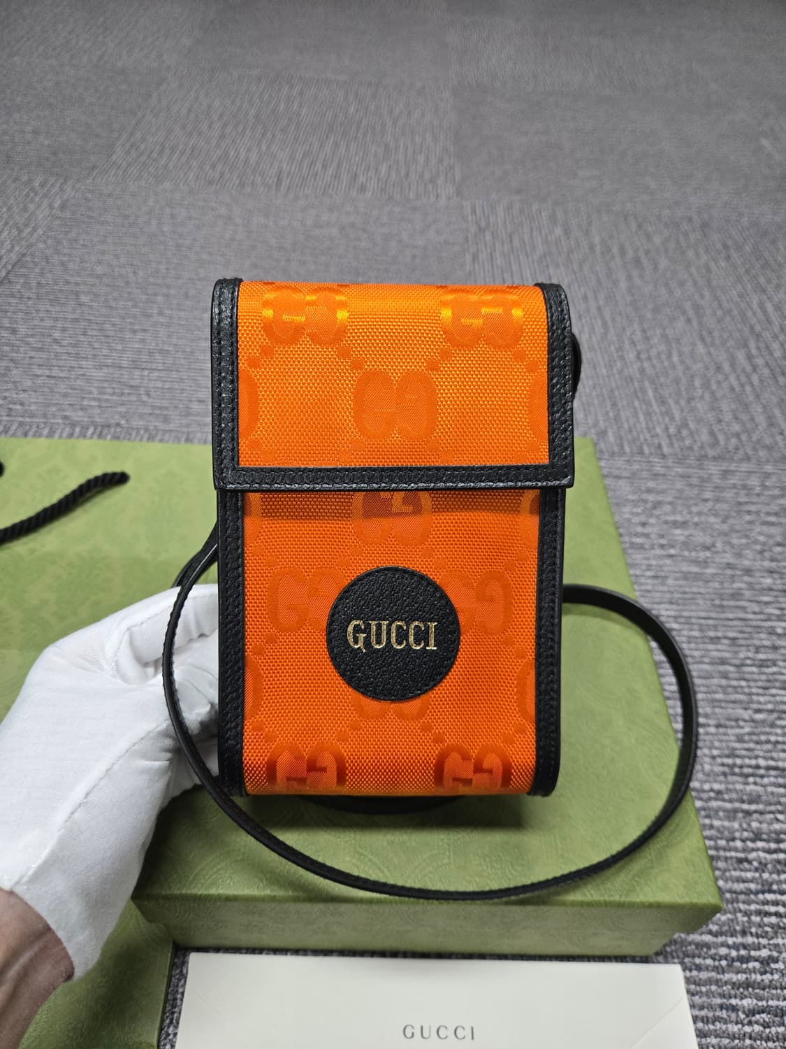 [특가][정품] 구찌 오프더그리드 폰홀더백 상품이미지1