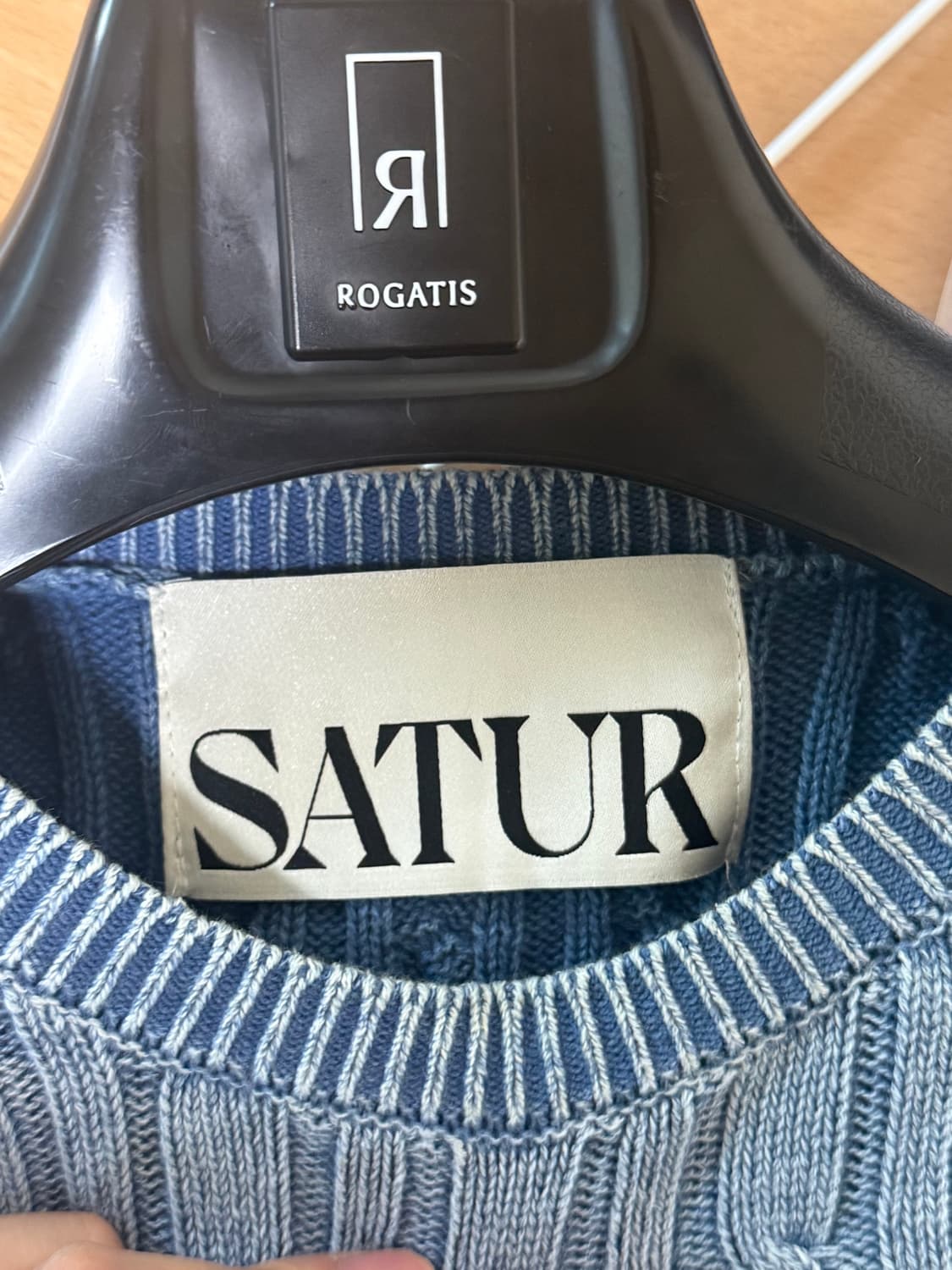 새터 클래식 다이드 케이블 니트 상품이미지4