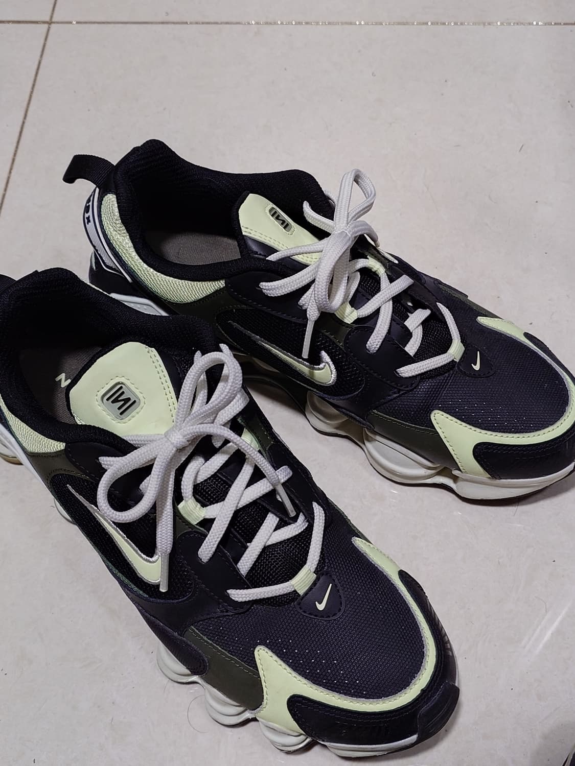 [270] 나이키 올 샥스 TL 노바 블랙 볼트 상품이미지3