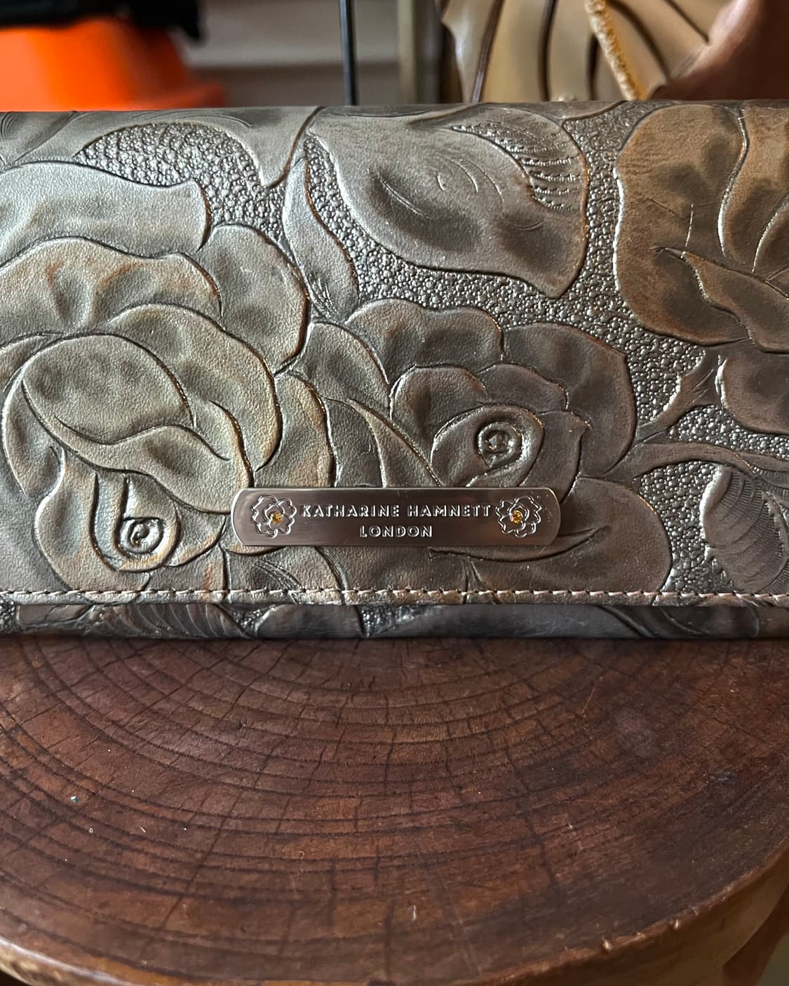 KATHARINE HAMNETT Metallic Rose Wallet  상품이미지3