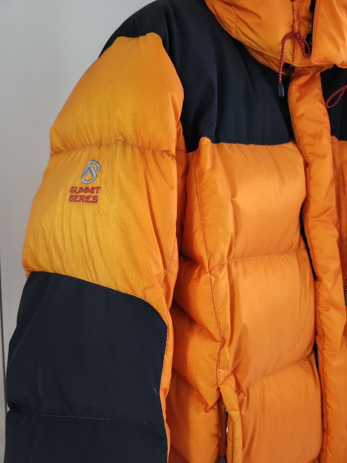 노스페이 구스패딩 상품이미지3