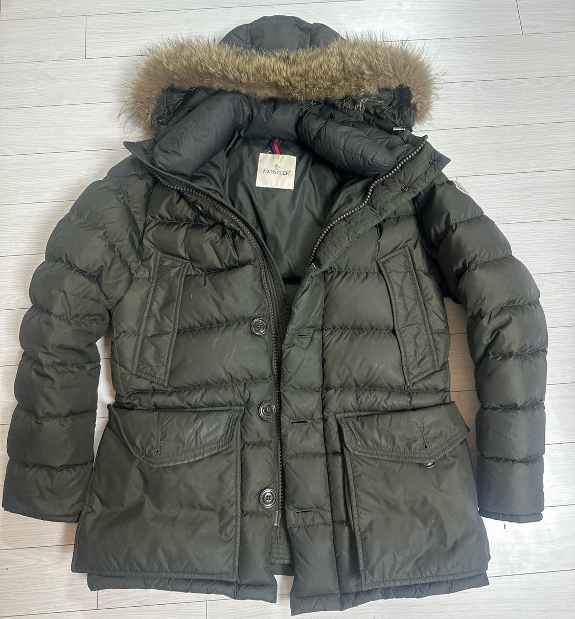 몽클레어 클레어 크루니 패딩  상품이미지2