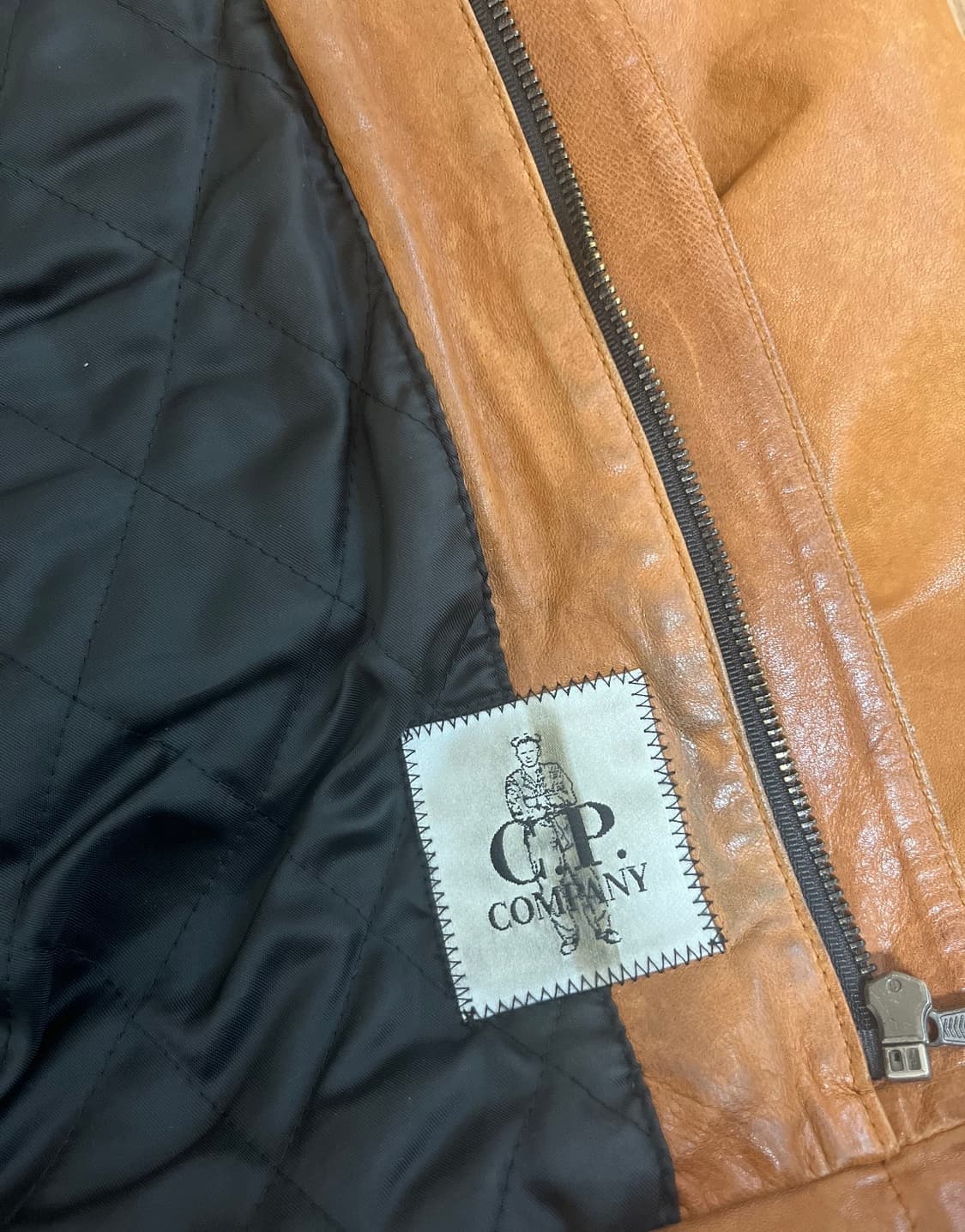 C.P. company 가죽 고글 자켓 상품이미지5
